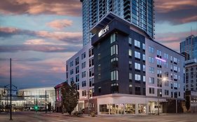 Aloft Denver Downtown Hotel Exterior photo
