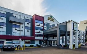 Quality Inn & Suites Denver Stapleton Exterior photo